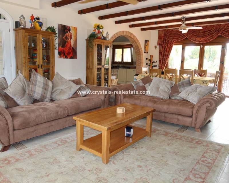 Resale - Finca / Country Property - Orihuela