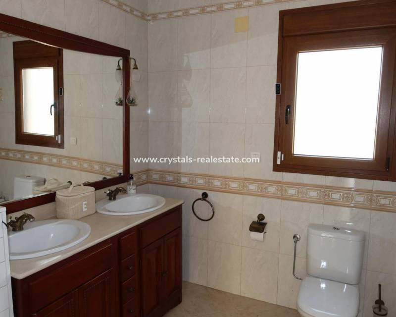Resale - Finca / Country Property - Orihuela