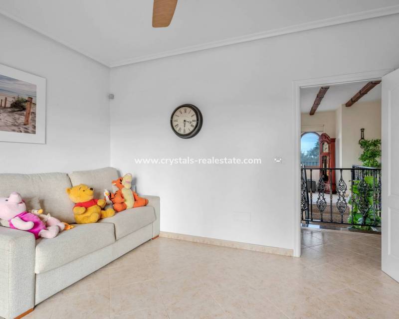 Resale - Finca / Country Property - Orihuela