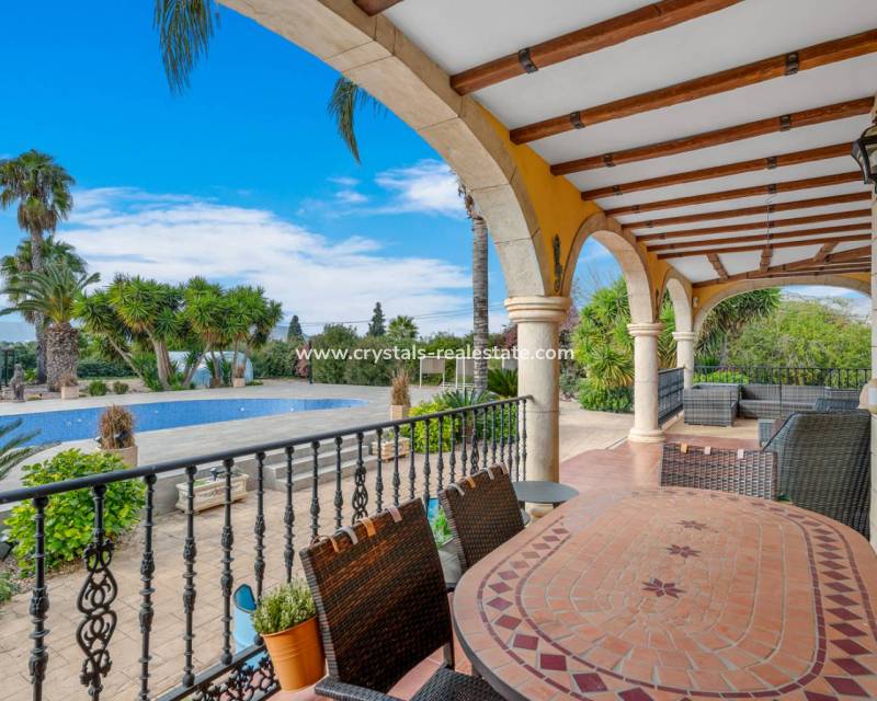 Resale - Finca / Country Property - Orihuela