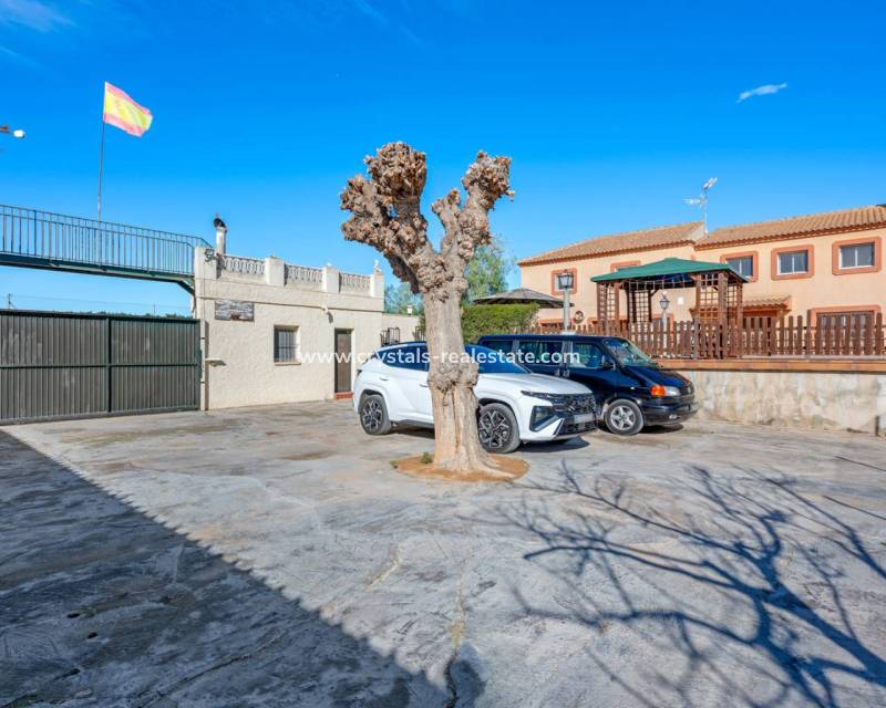 Venta - Finca / Country Property - Los Montesinos