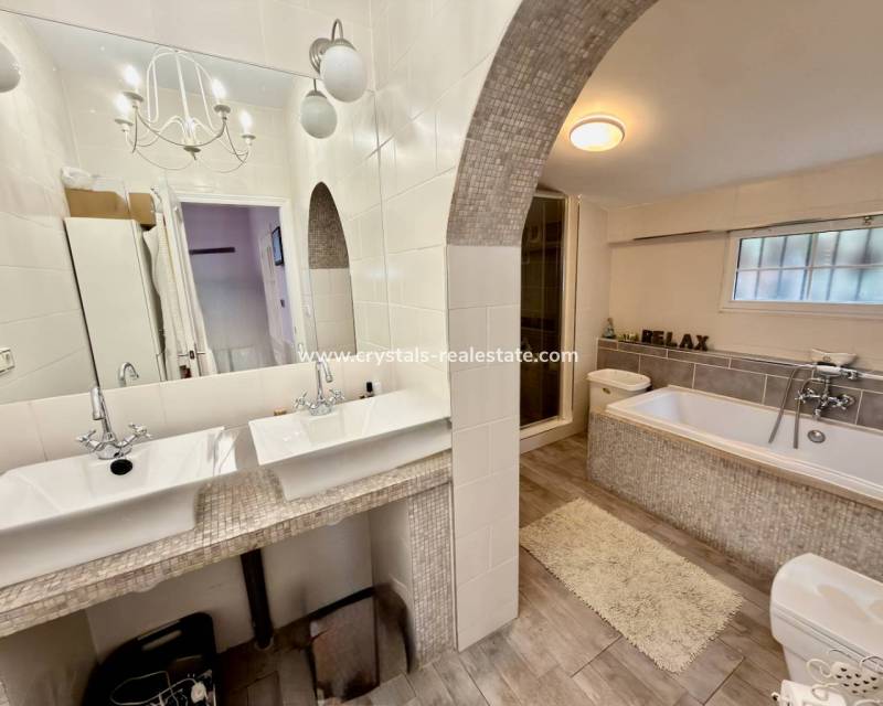 Resale - villa - Las Heredades - Heredades