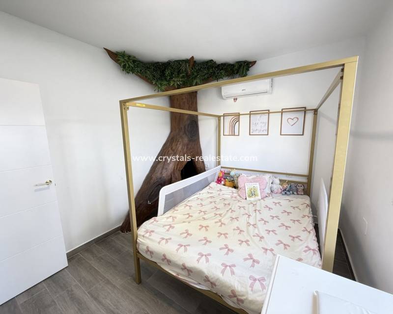 Resale - villa - Orihuela Costa - Las Filipinas