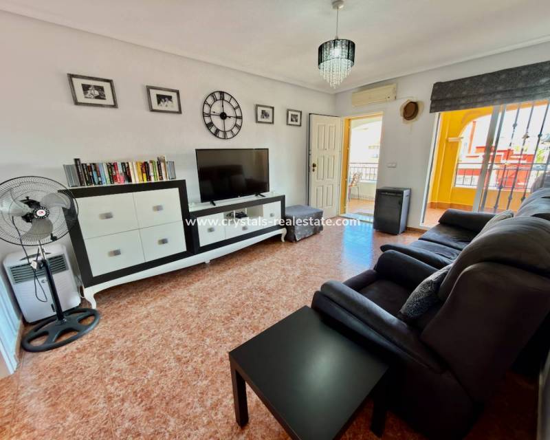 Resale - Apartment - Los Montesinos - La Herrada