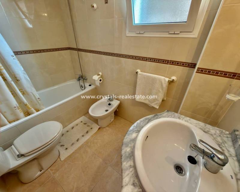Bestaande woningen - Appartement - Guardamar del Segura
