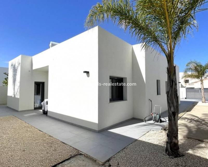 Nouvelle construction - villa - Rafal - polideportivo