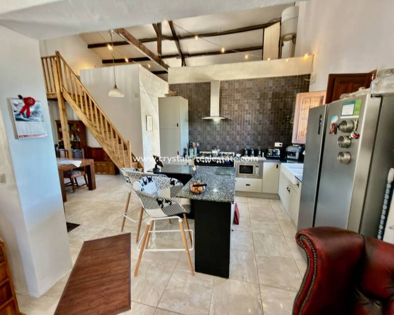 Resale - Finca / Country Property - Dolores - Comunidad Valenciana