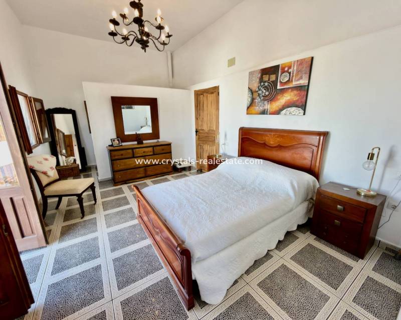 Resale - Finca / Country Property - Dolores - Comunidad Valenciana