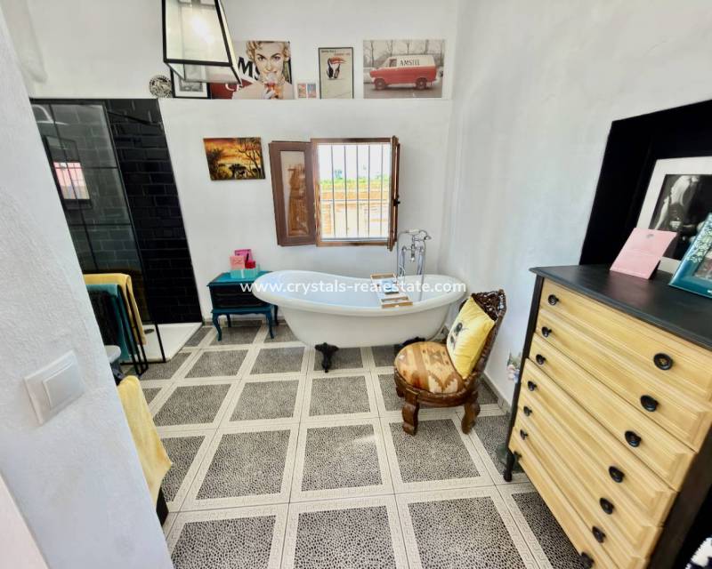 Resale - Finca / Country Property - Dolores - Comunidad Valenciana