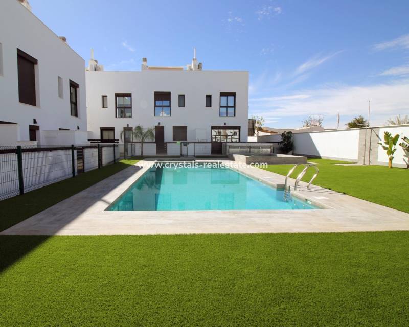 New Build - villa - Pilar de la Horadada - parque Andromeda